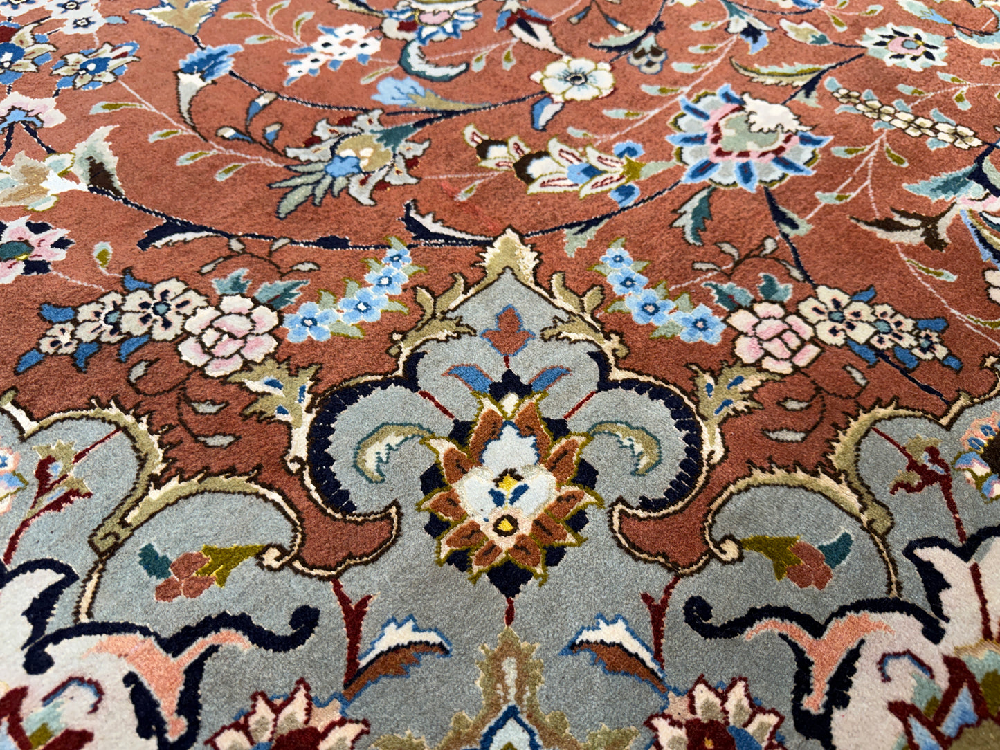 Hand-Knotted 60 Raj Persian Tabriz Rug - 9’9”x13’