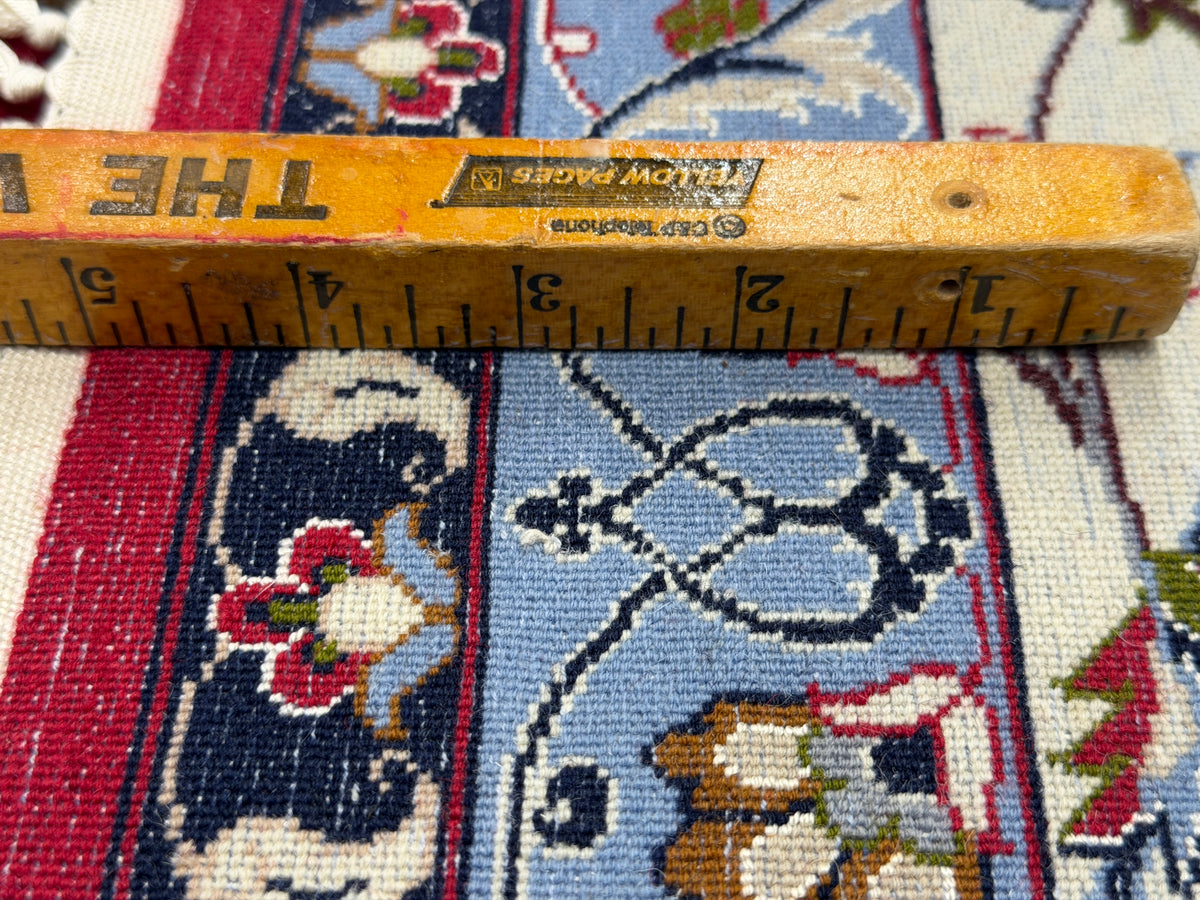 Hand-Knotted Persian Isfahan Rug - Signed Enteshari - 6'7"x9'10"