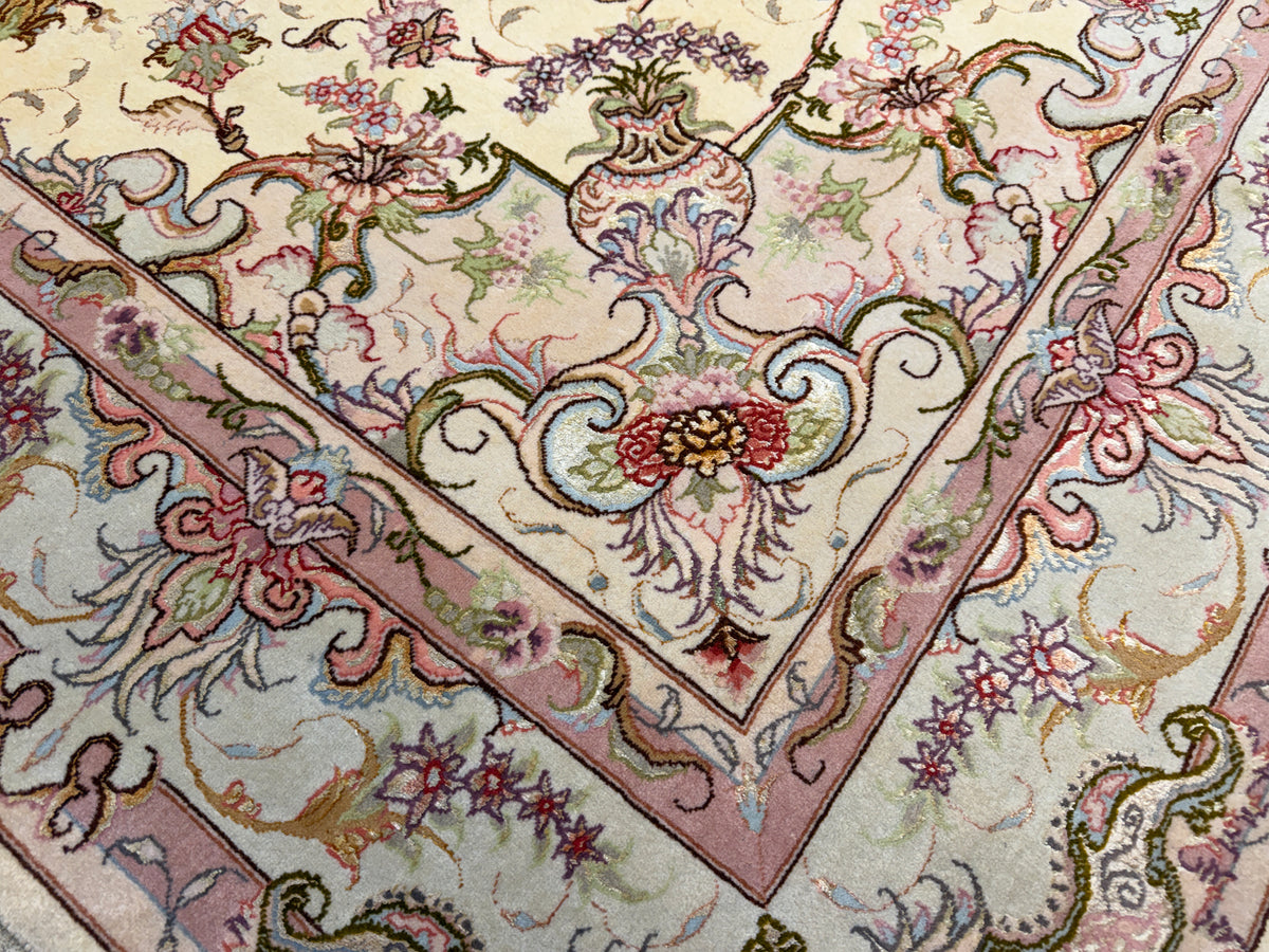 Hand-Knotted 60 Raj Persian Tabriz Rug - 5’1”x6’5”