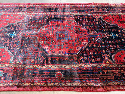 Hand-Knotted Persian Tuyserkan Rug -  5’x9’5”