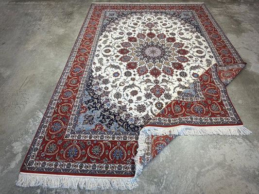 10’2”x14’2” Very Fine Hand-Knotted Wool & Silk Isfahane Area Rug 10x14