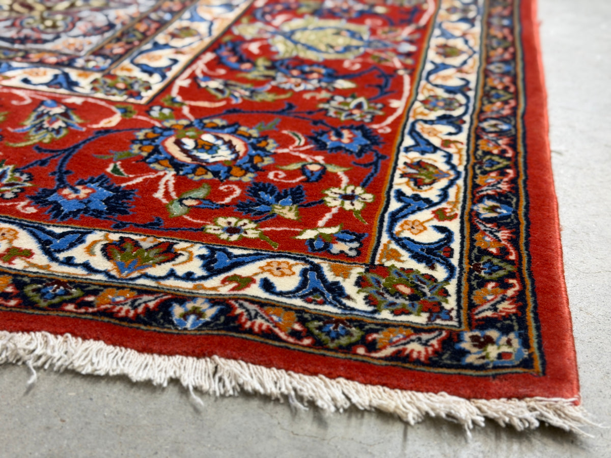 Hand-Knotted Persian Isfahan Rug - Signed Qorbani -  6’9”x10’3”