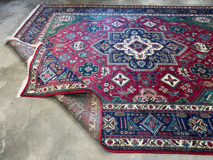 9’11”x13’ Hand-Knotted Persian Tabriz Area Rug