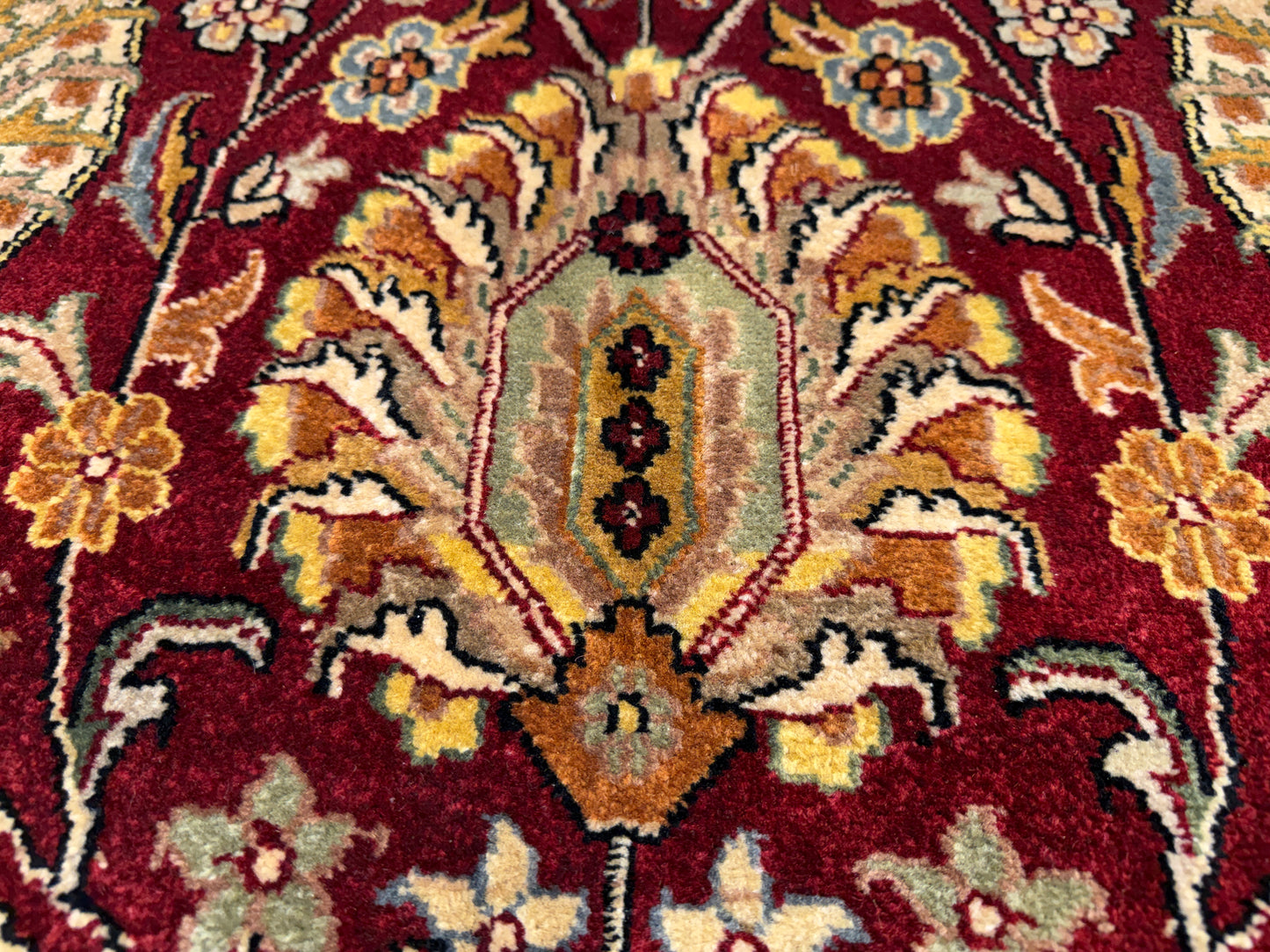 8’9”x12’3” Hand-Knotted Very Fine Wool Agra Area Rug 50 Raj