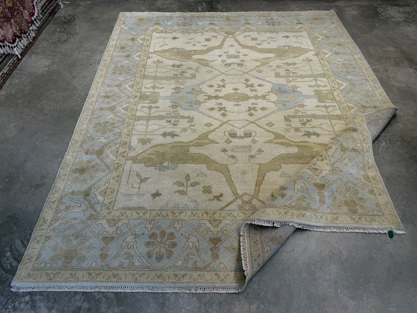 8’1”x9’10” Hand-Knotted Wool Oushak Area Rug