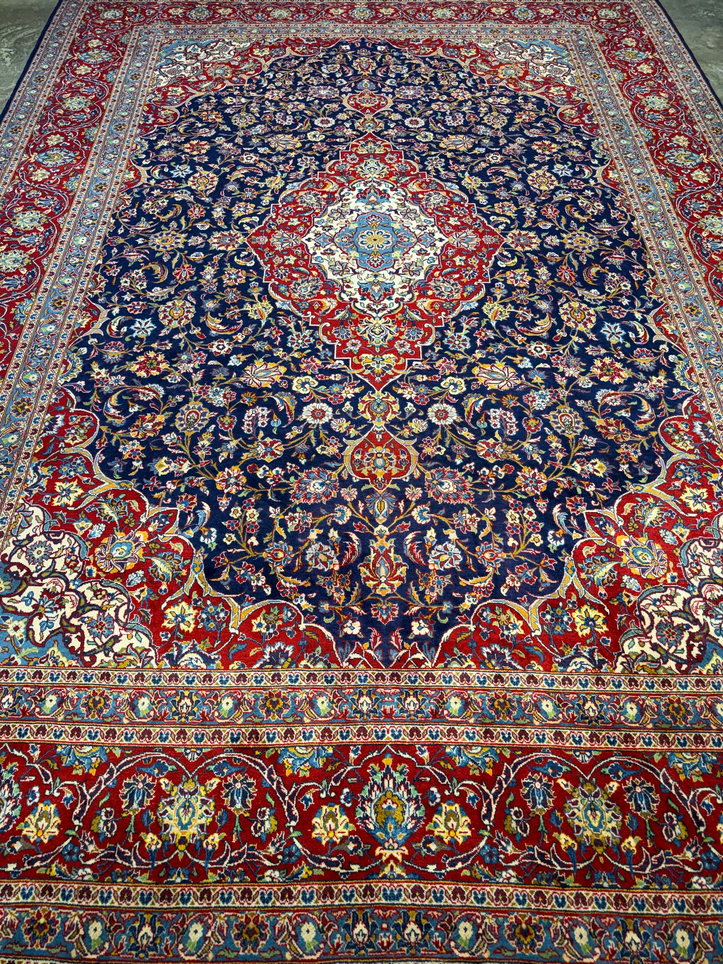 Hand-Knotted Persian Kashan Rug - 9’7”x13’3”