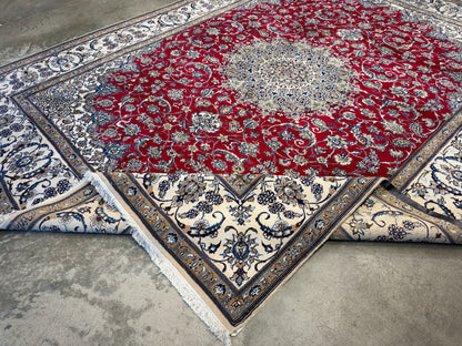 Hand-Knotted Persian Nain Rug - Signed Habibian - 9’6”x12’9”
