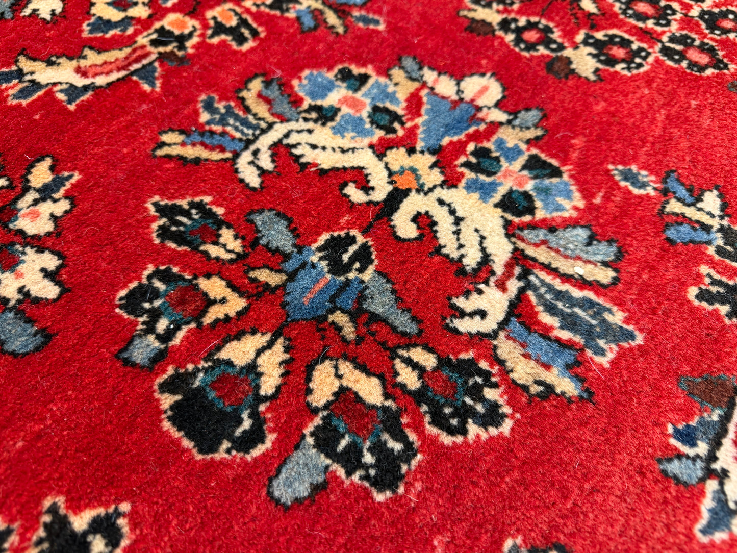 Hand-Knotted Persian Sarouk Rug - 8’x9’7”