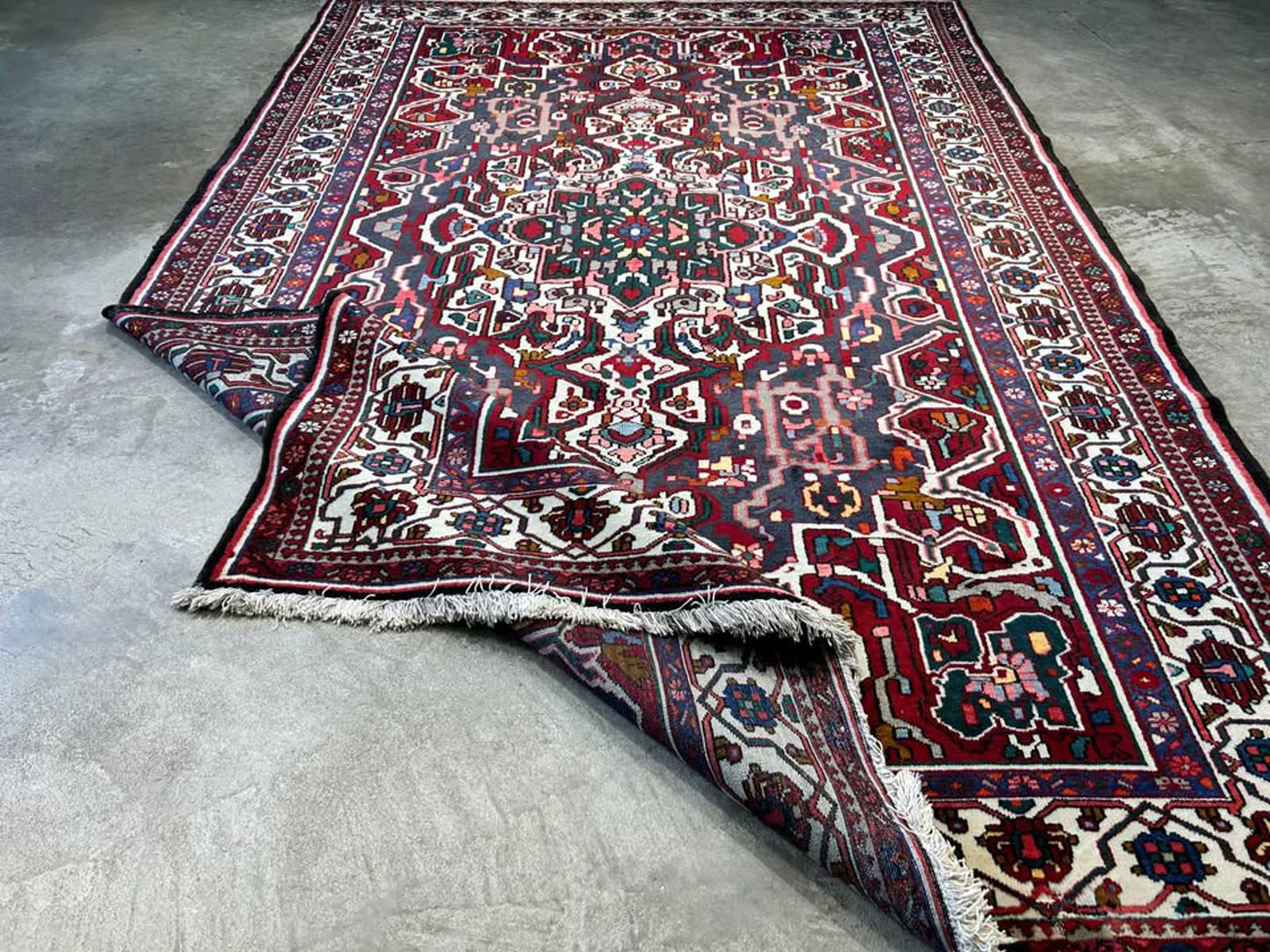 6'10"x10'3" Handmade 100% Wool Persian Bakhtiari Rug