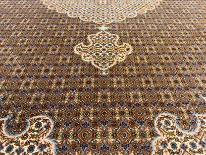 8’2”x9’10” Hand-Knotted Fine Persian Tabriz Mahi Area Rug
