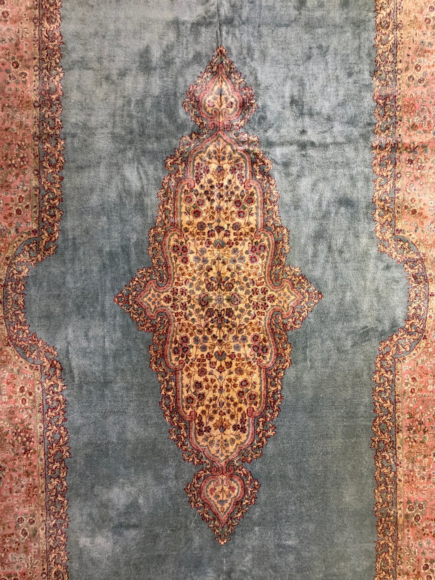 9’10”x14’5” Hand-Knotted Persian Kerman Rug