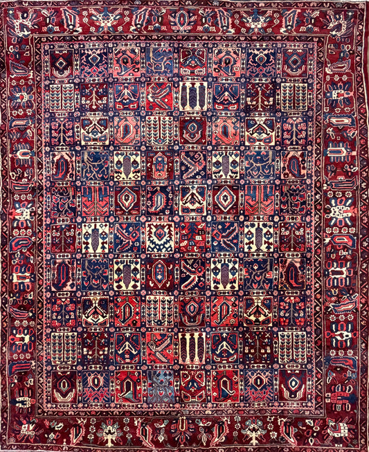 Hand-Knotted Persian Bakhtiari Rug - 9’11”x12’1”