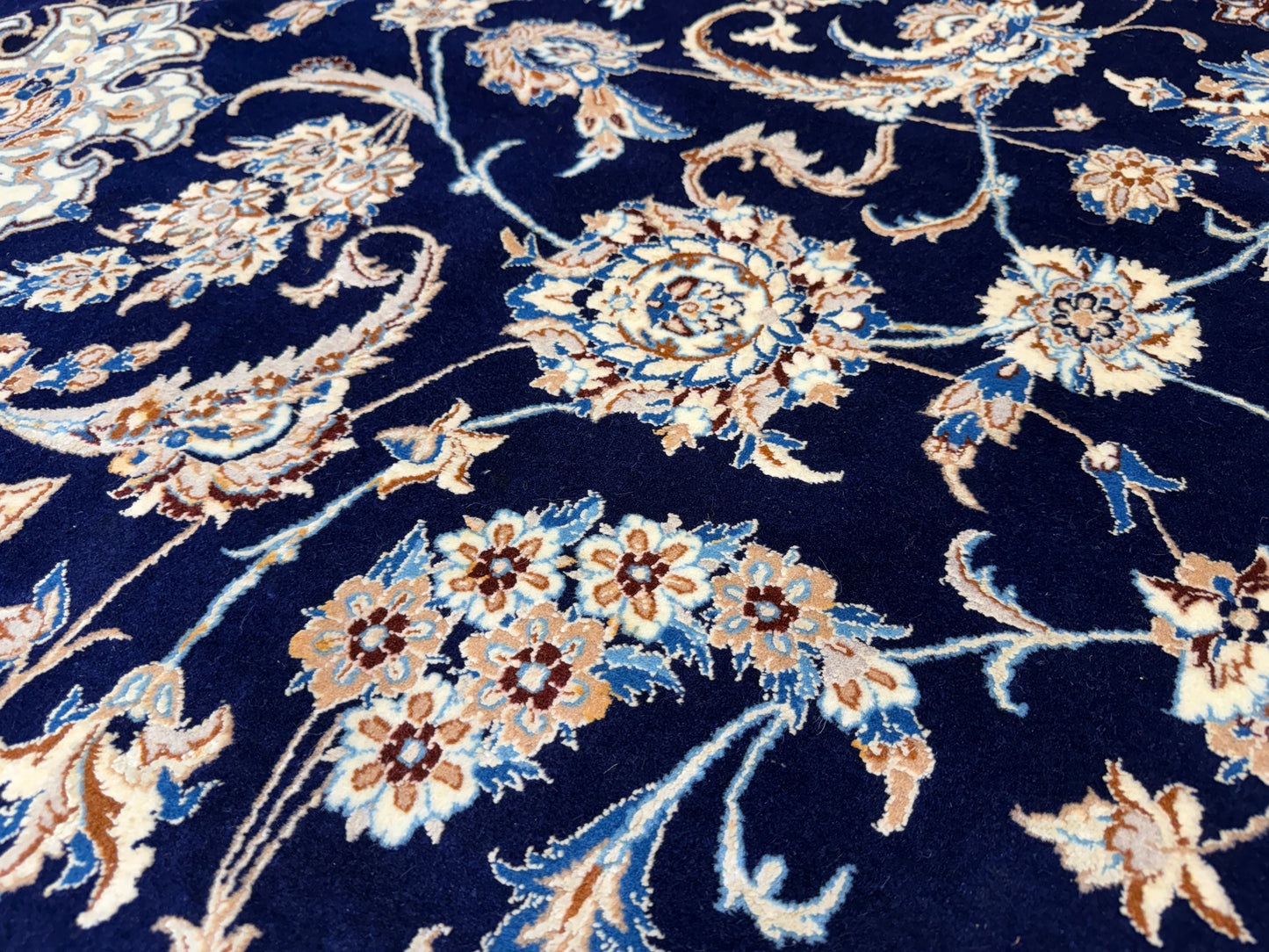 Hand-Knotted 4 La Persian Nain Rug - Signed Habibian - 10'4"x14'3"