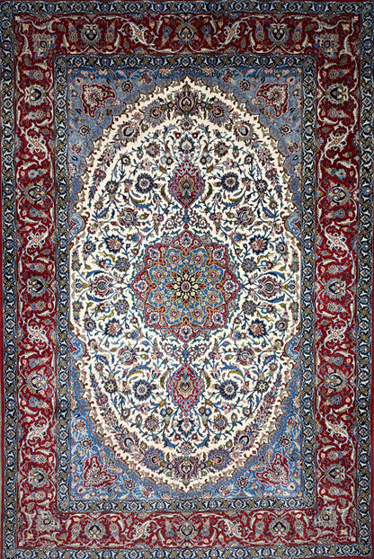 Hand-Knotted Persian Isfahan Rug - 5’2”x7’10”