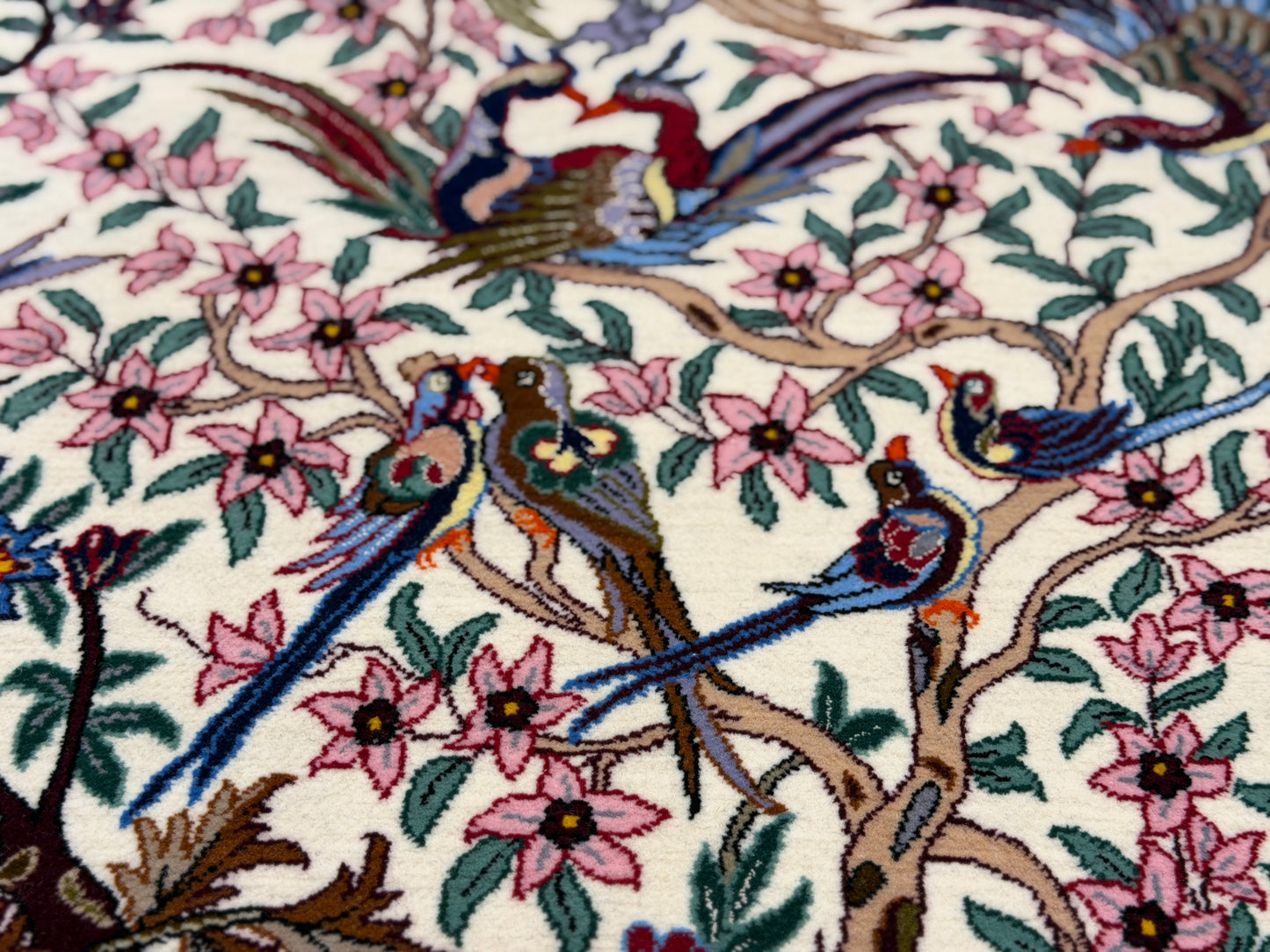 Hand-Knotted Persian Isfahan Rug -Garden of Birds- 3’8”x5’6”