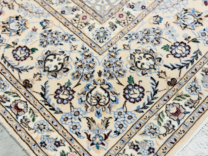 Hand-Knotted 6 La Persian Nain Rug - 6'7"x9'6"