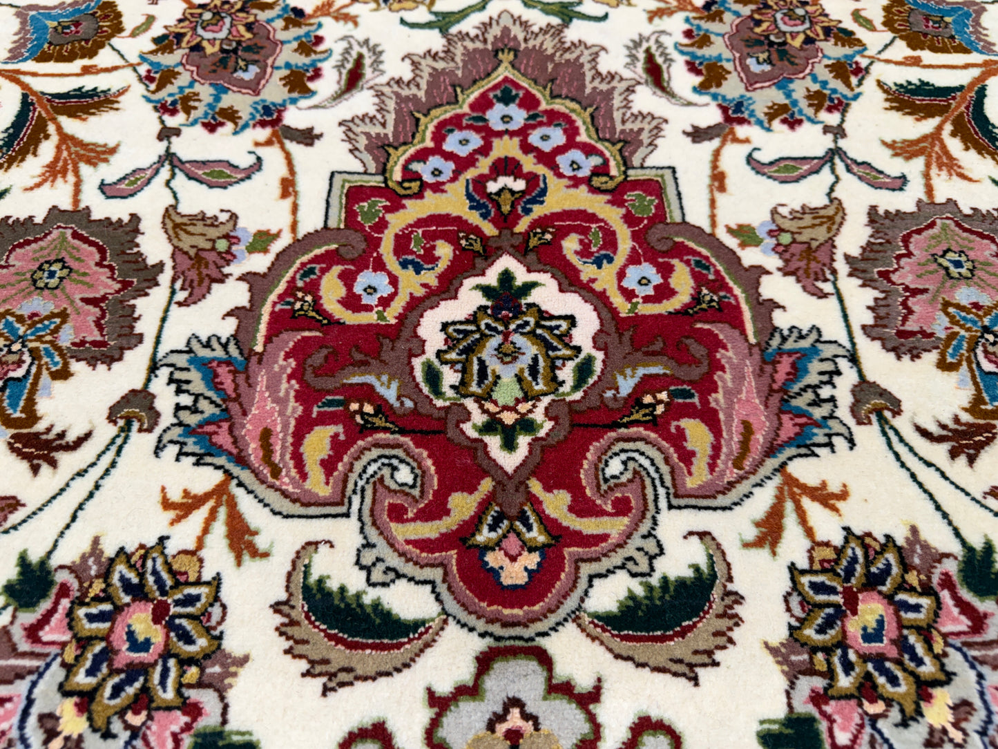 Hand-Knotted 60 Raj Persian Tabriz Rug - 9’10”x13’8”
