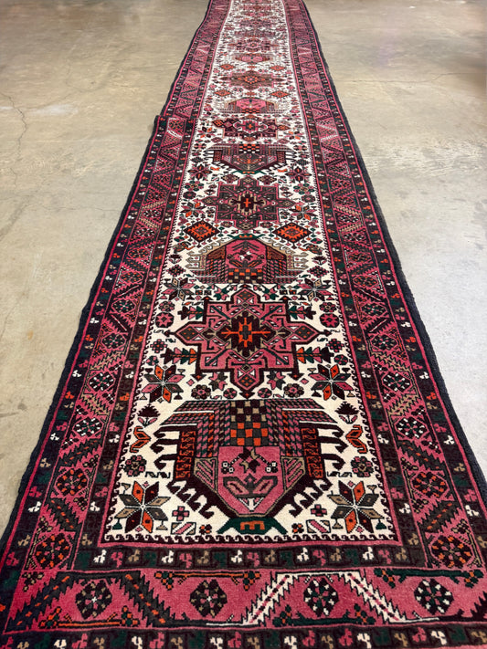 3’1”x18’4” Hand-Knotted Wool Heriz Persian Runner 3x18 Handmade Pink Rug