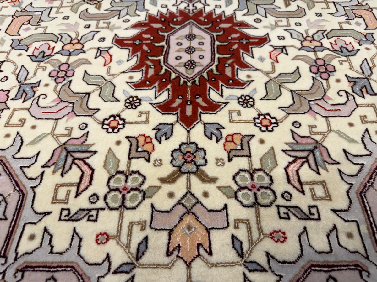 Hand-Knotted 60 Raj Persian Tabriz Rug - 4'10"x6'8"