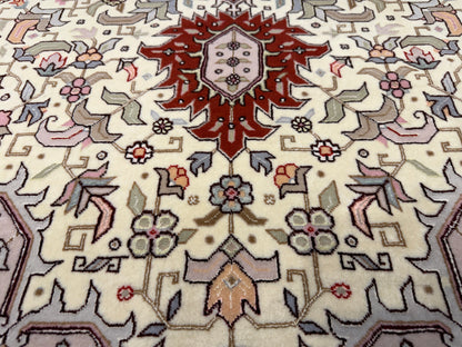 Hand-Knotted 60 Raj Persian Tabriz Rug - 4'10"x6'8"