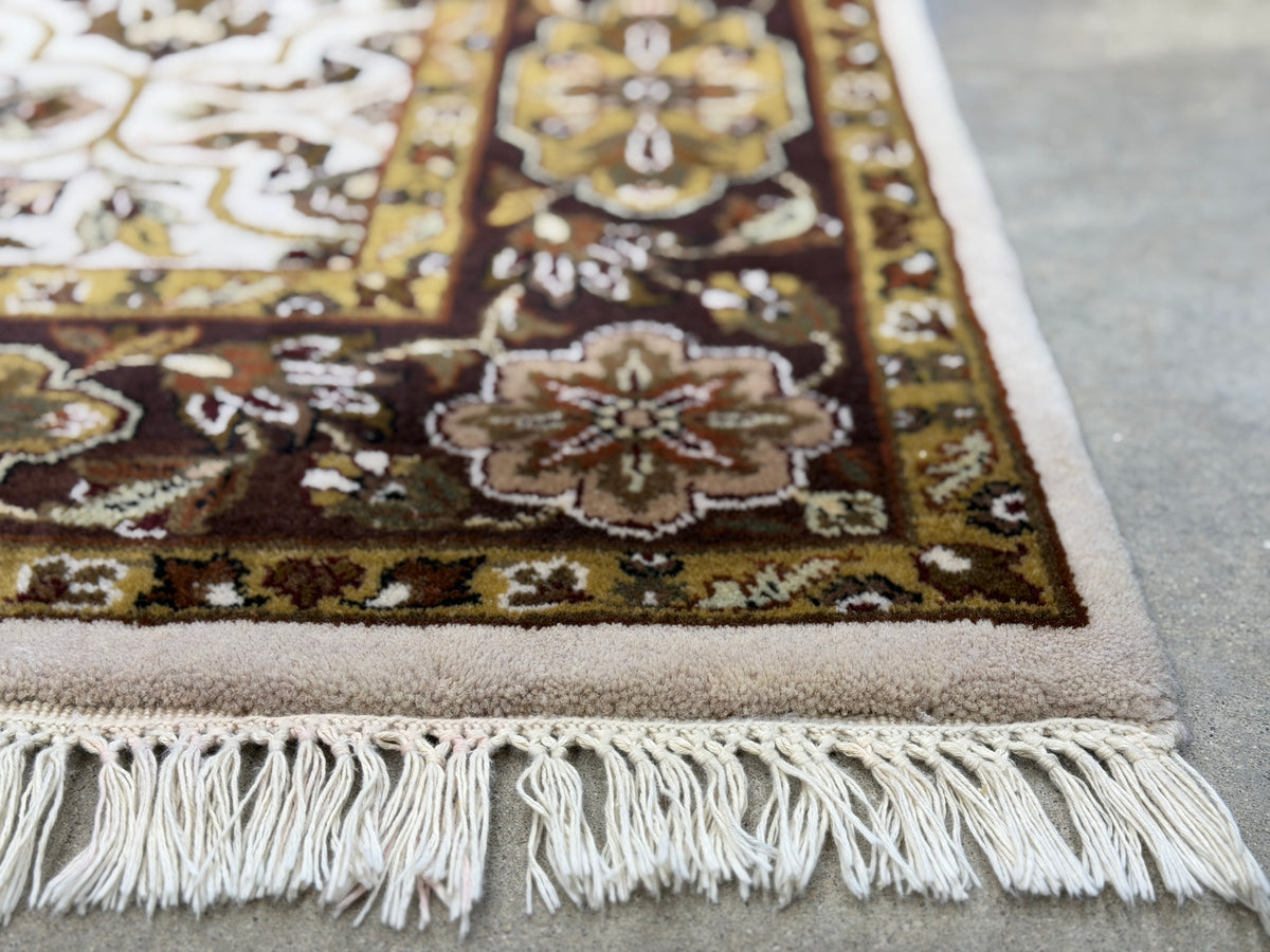 Hand-Knotted Agra Rug - 5’2”x7’