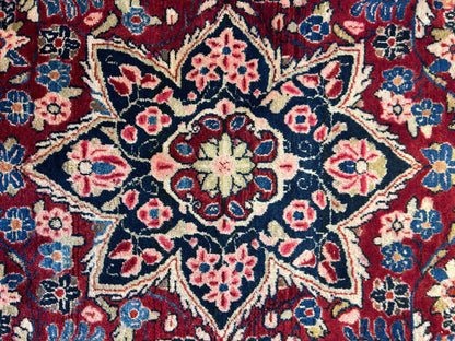 4'3"x6'4" Antique Hand-knotted Wool Sarouke Area Rug - Handmade Red 4x6 Carpet