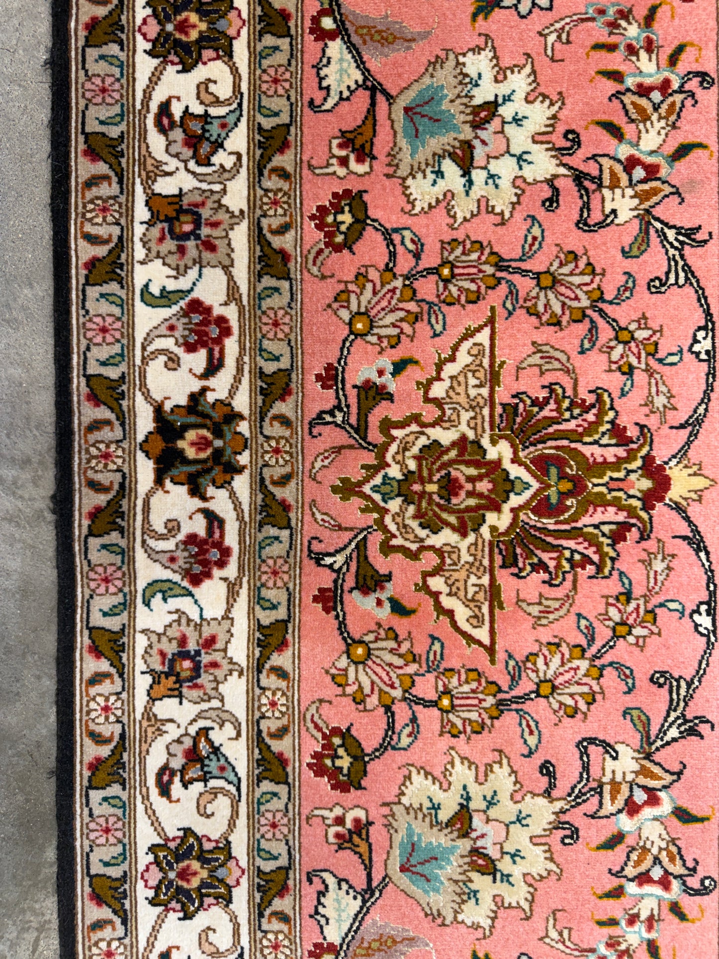 Hand-Knotted 50 Raj Persian Tabriz Rug - 9’11”x12’11”