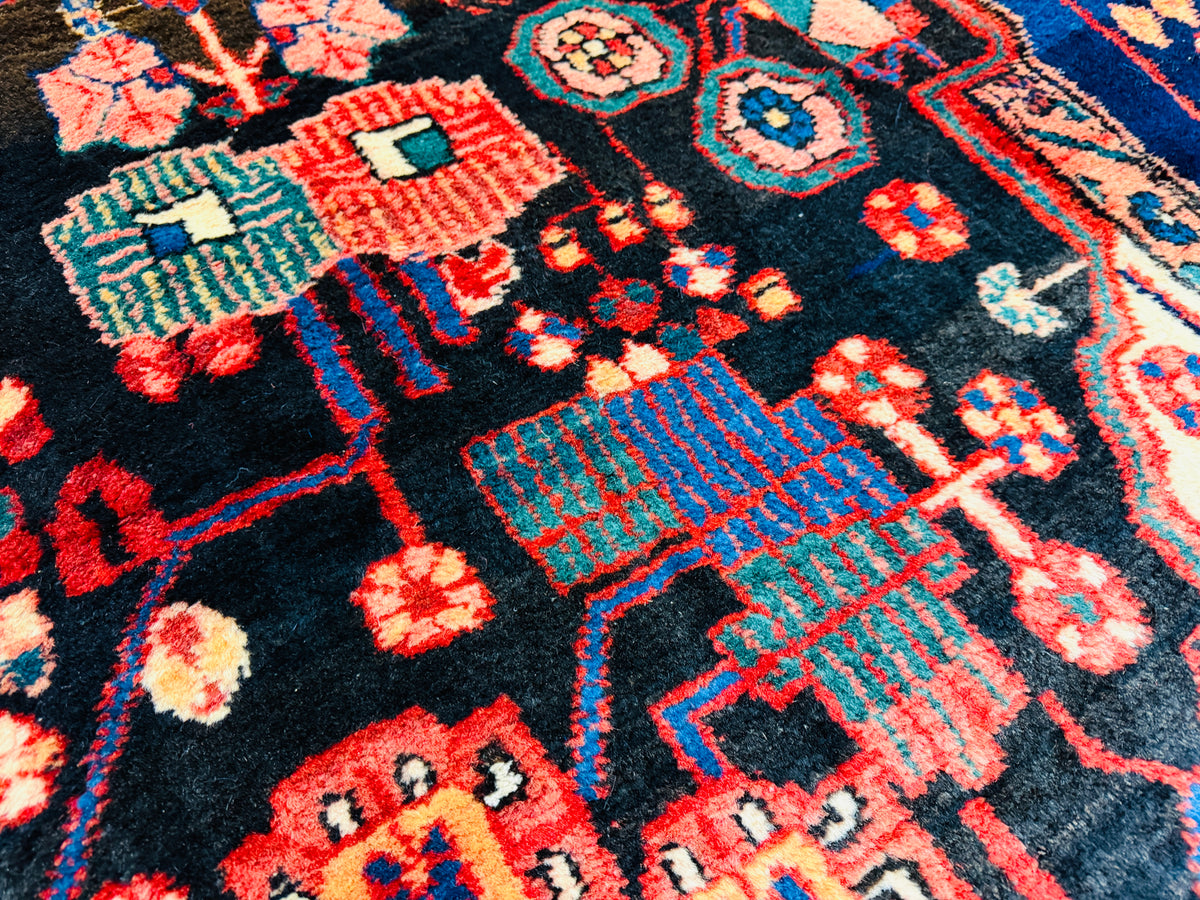 Hand-Knotted Persian Nahavand Rug - 5’6”x8’6”