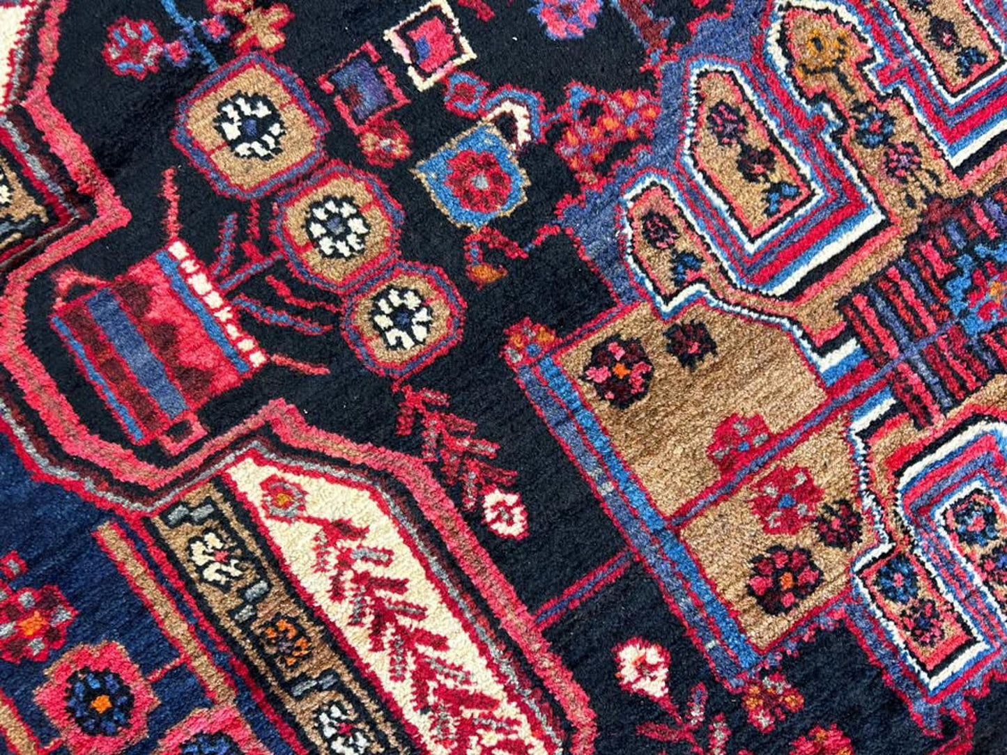 5'3"x8'1" Handmade 100% Wool Persian Nahavand Rug