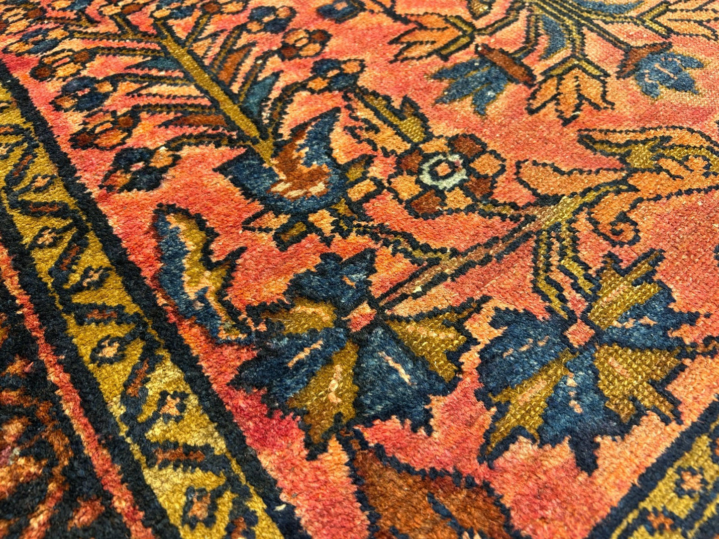 3'6"x4'5" Antique Hand-knotted Wool Sarouke Area Rug - Handmade Red 3x4 Carpet