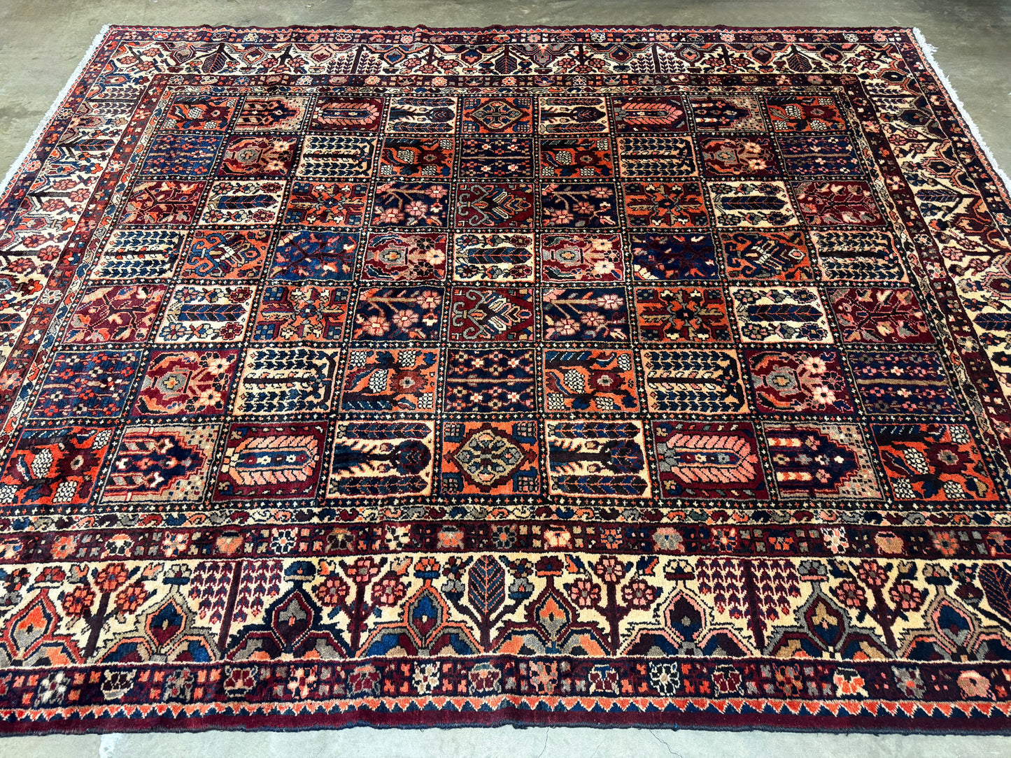 Hand-Knotted Persian Bakhtiari Rug - 9’11”x12’7”