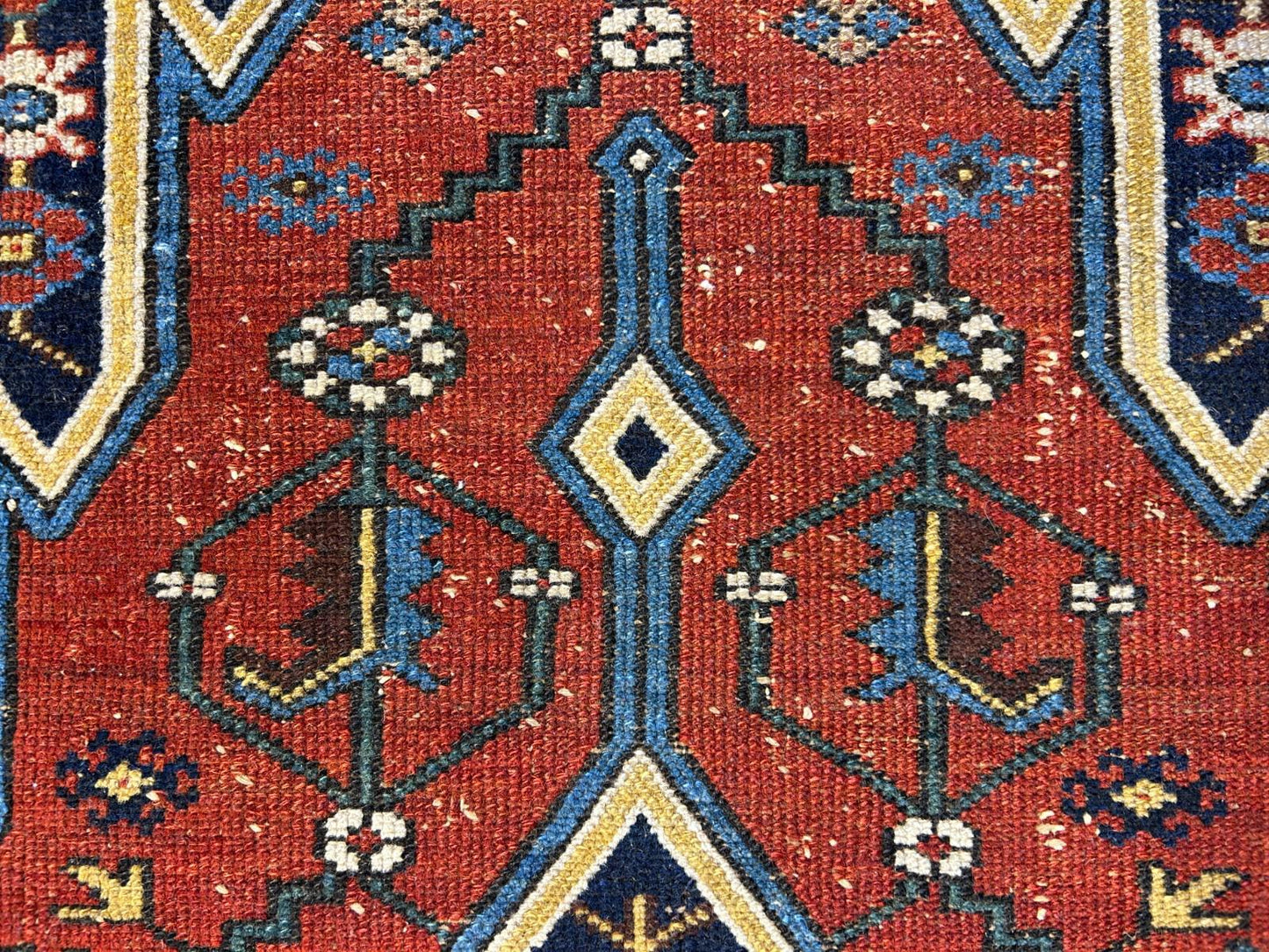 4'3"x6'8" Antique Hand-knotted Wool Qashqaei Area Rug - Handmade 4x6 Carpet