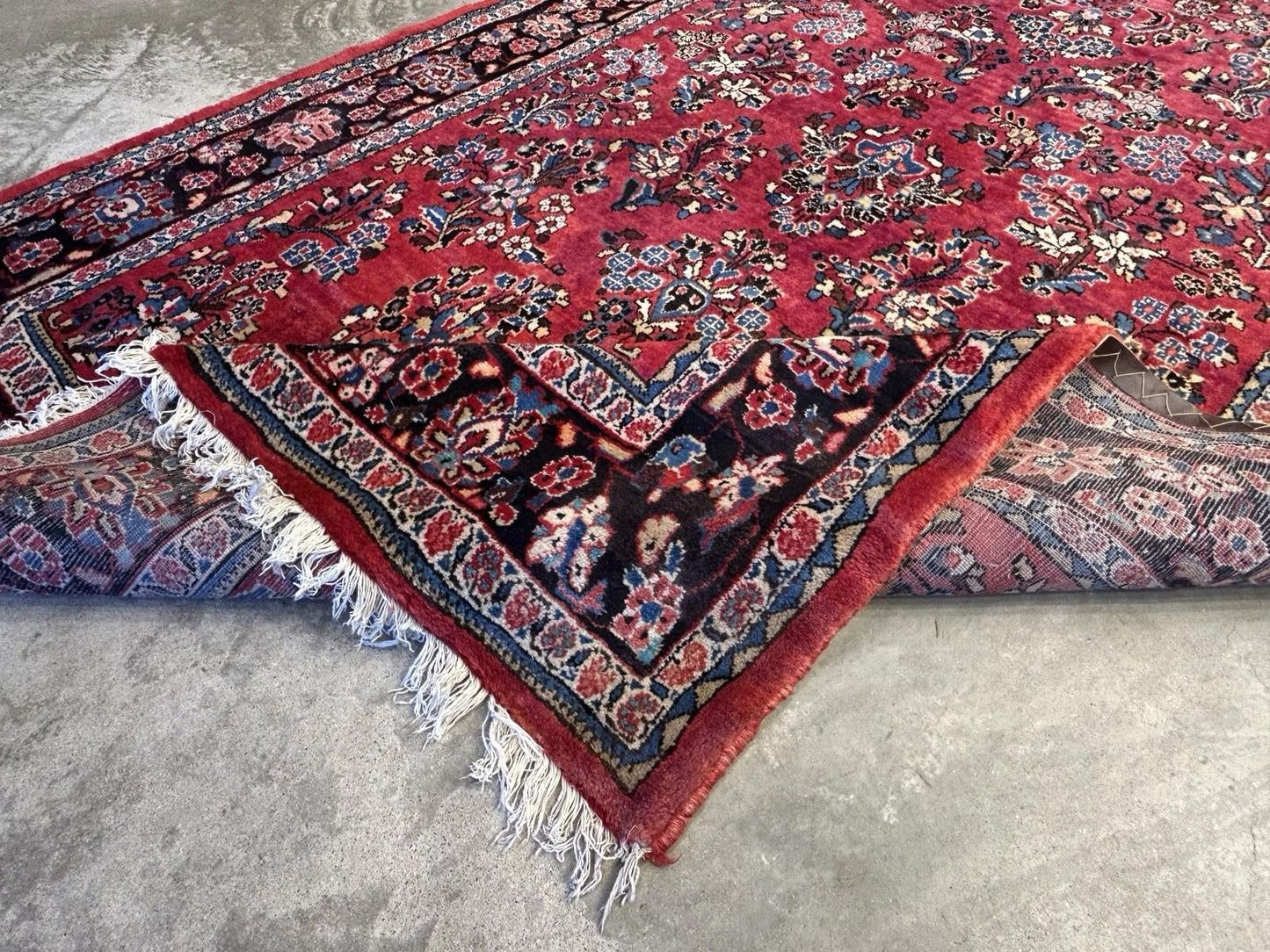 5’7”x14’8” Antique Hand-knotted Wool Sarouk Runner Rug - Handmade Red 5x14