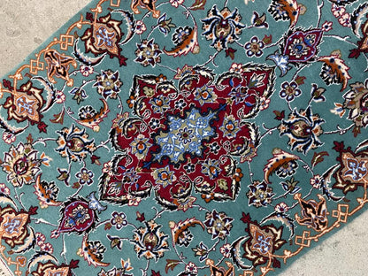 2'3"x3'2" Handmade Silk & Wool Persian Isfahan Rug