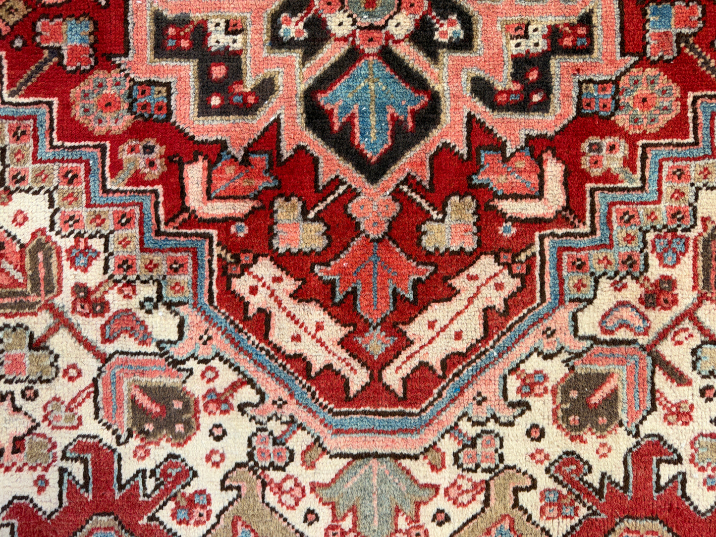 8’3”x11” Hand-Knotted Persian Heriz Wool Area Rug