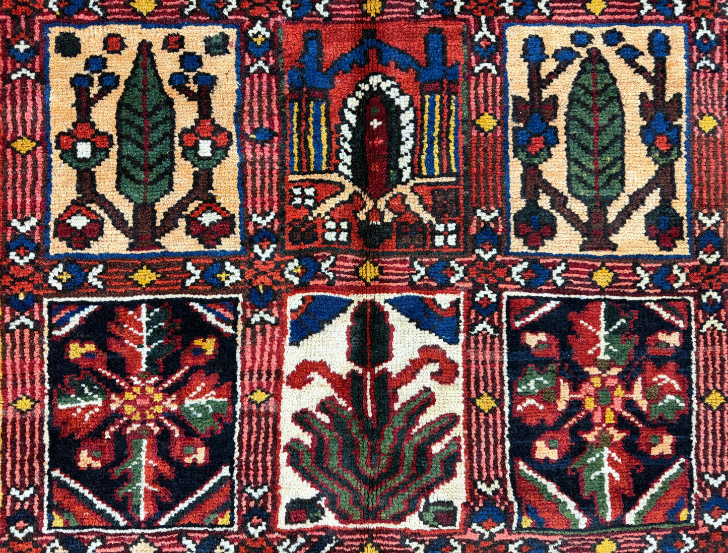 Hand-Knotted Persian Bakhtiari Rug - 10’5”x12’8”