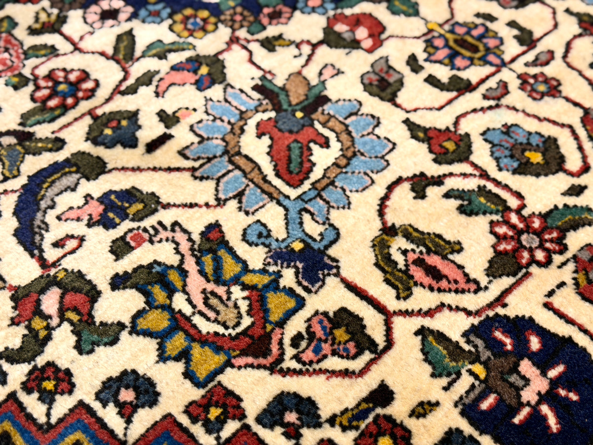 Hand-Knotted Persian Bakhtiari Rug - 6'6"x10'