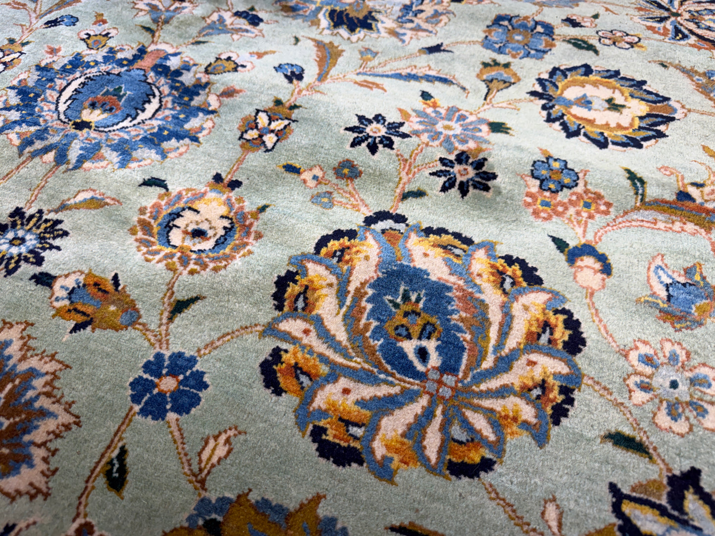 Hand-Knotted Persian Kashan Rug - 10'6"x14'6"