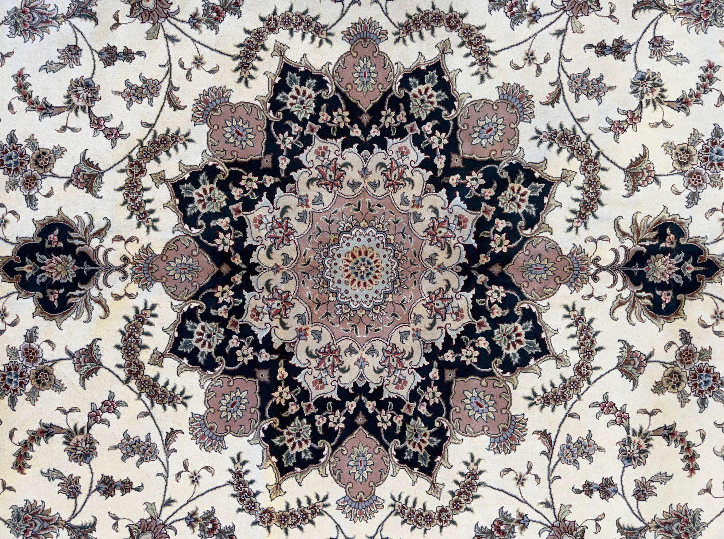 10’x13’8” Hand-Knotted Oriental IndoKashan Area Rug