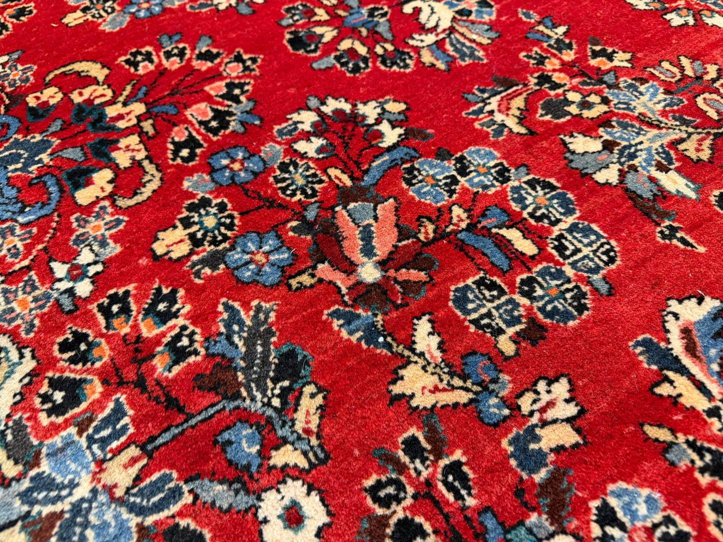 Hand-Knotted Persian Sarouk Rug - 8’x9’7”