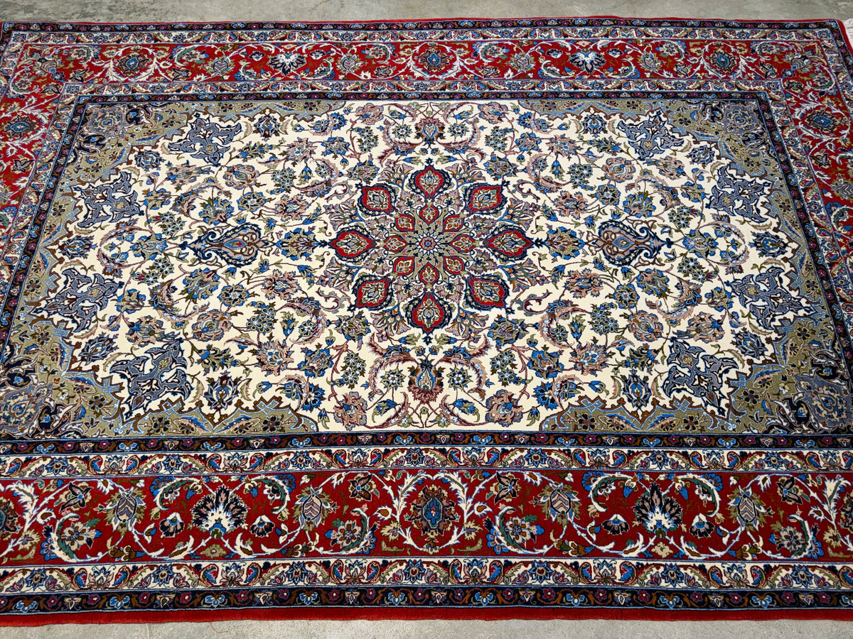 Hand-Knotted Persian Isfahan Rug - 5’x8’