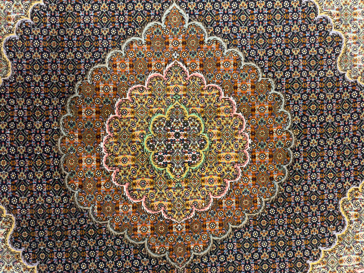 Hand-Knotted Persian Tabriz Mahi Rug - 4'10"x6'4"
