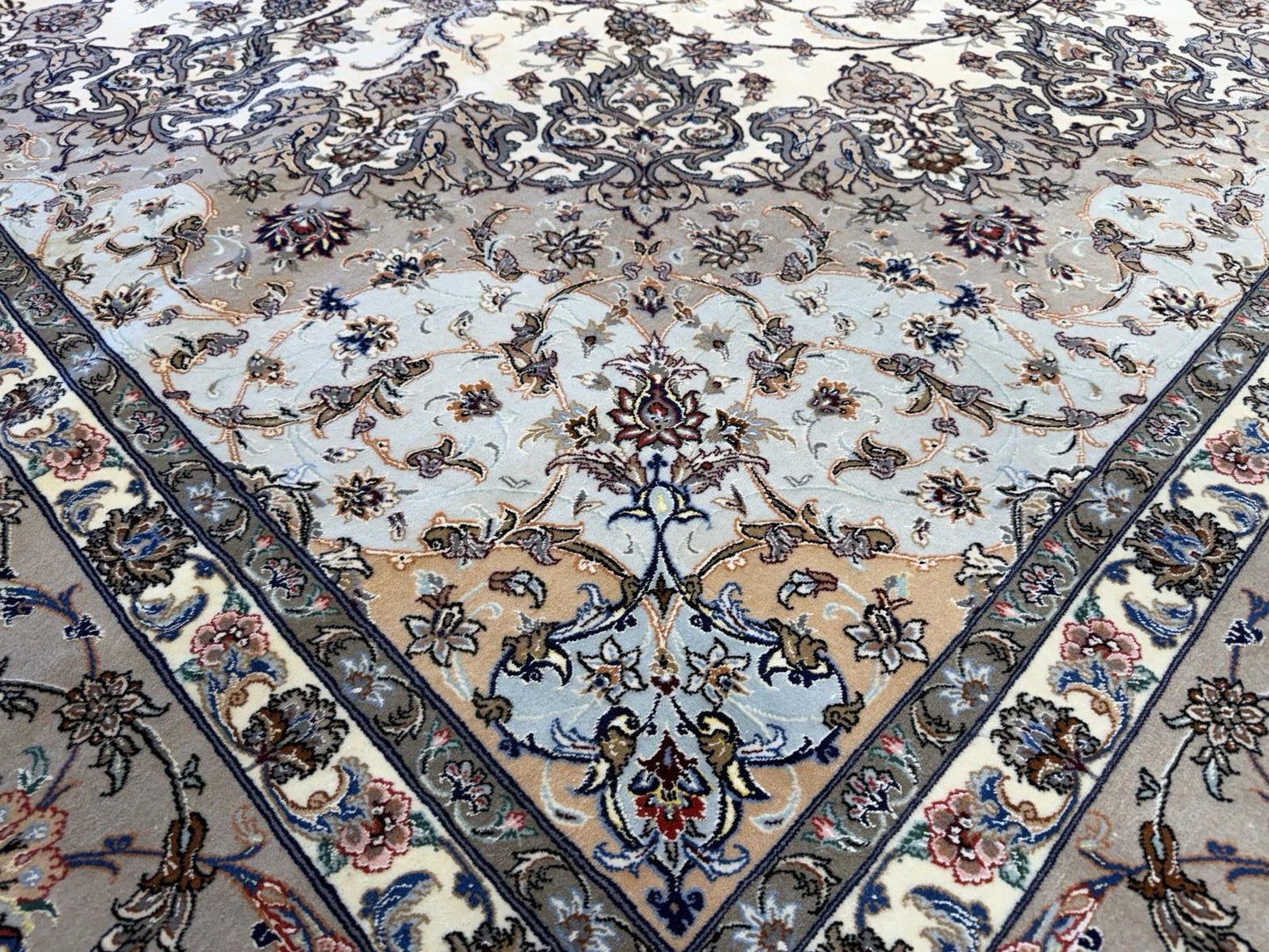 11’7”x16’6” Palace Size Hand-Knotted Wool & Silk Isfahane Area Rug 11x16