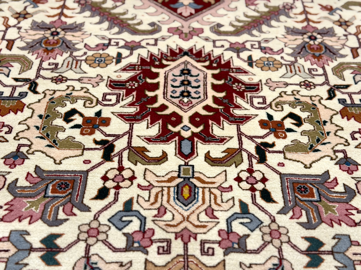 Hand-Knotted 60 Raj Persian Tabriz Heriz Rug - 6'8"x10'