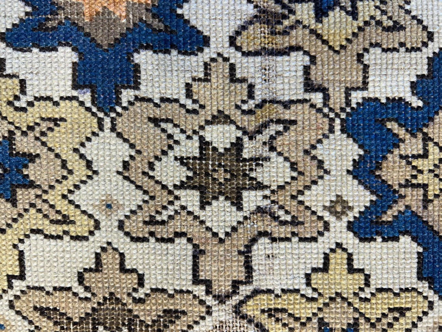 3'9"x5' Antique Hand-knotted Wool Caucasian Area Rug - Handmade 4x5 Carpet