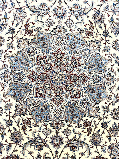 Hand-Knotted 4 La Persian Nain Rug - 6'9"x10'7"