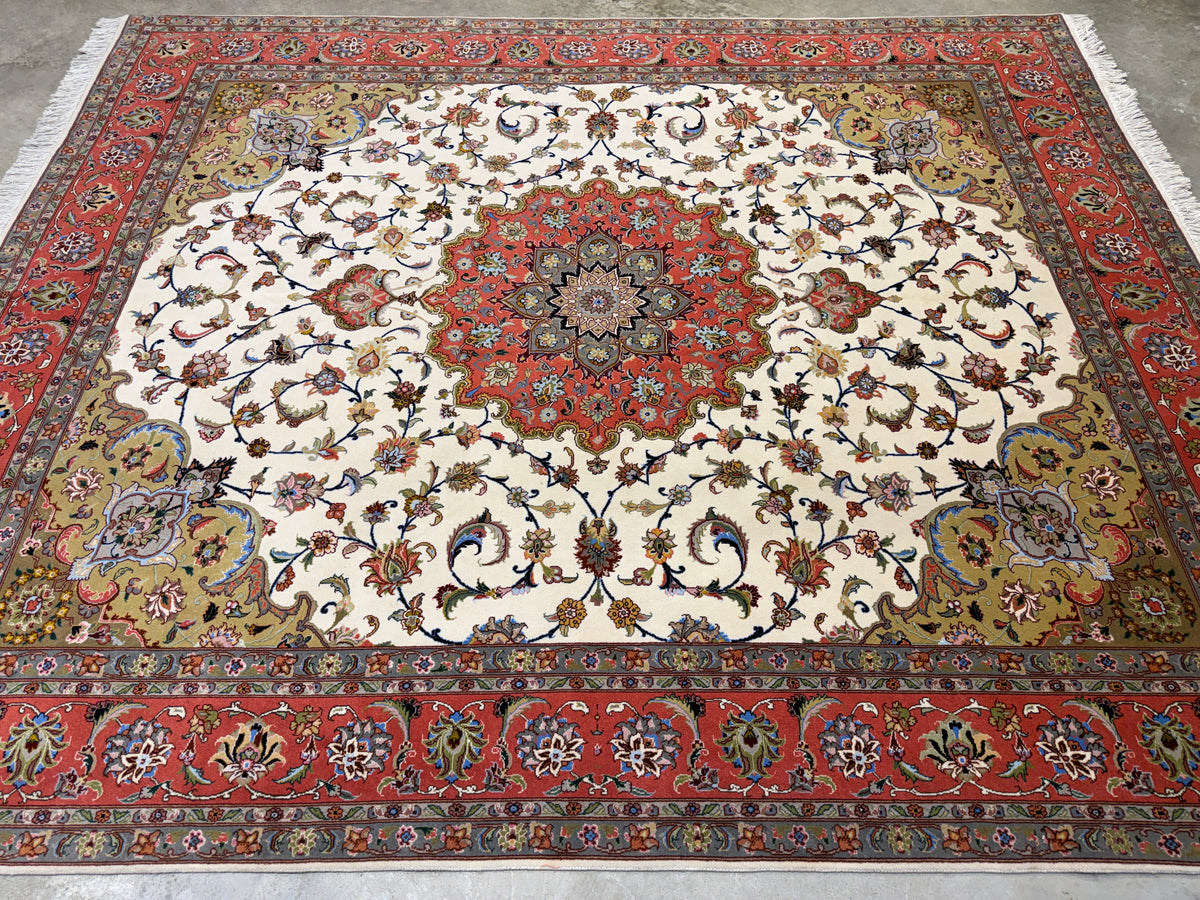 Hand-Knotted 60 Raj Persian Tabriz Rug - 6'9"x8'1"