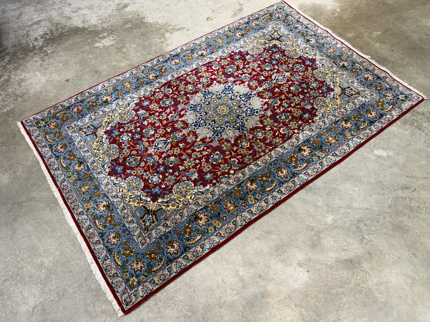 Hand-Knotted Persian Isfahan Rug - 3’7”x5’8”