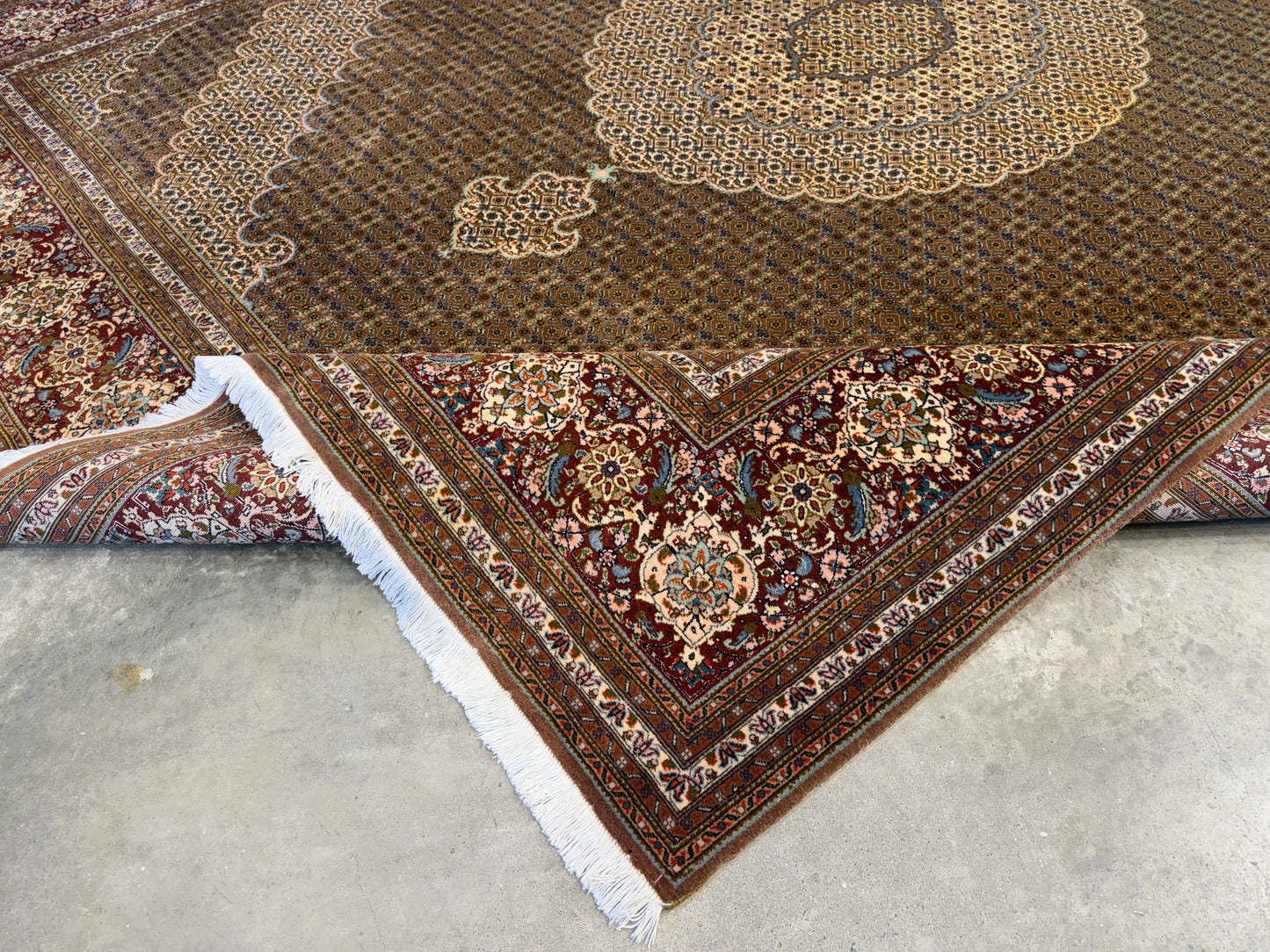 8’2”x9’10” Hand-Knotted Fine Persian Tabriz Mahi Area Rug