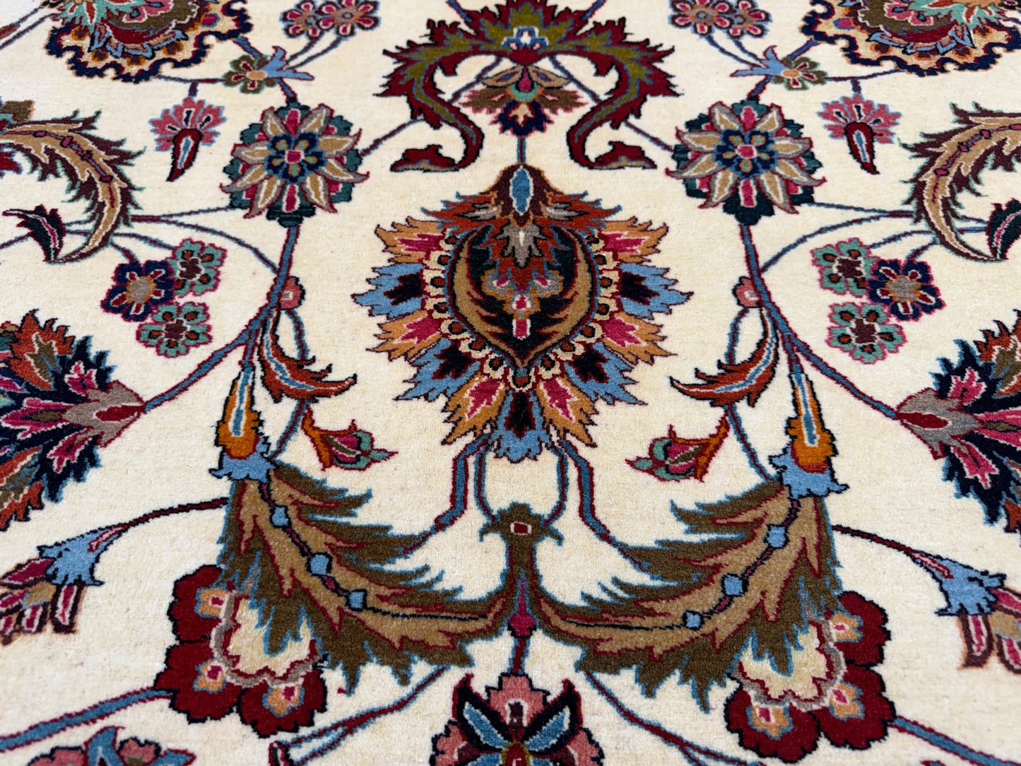 9’5”x12’6” Very Fine Hand-Knotted Persian Mashad 70 Raj Area Rug